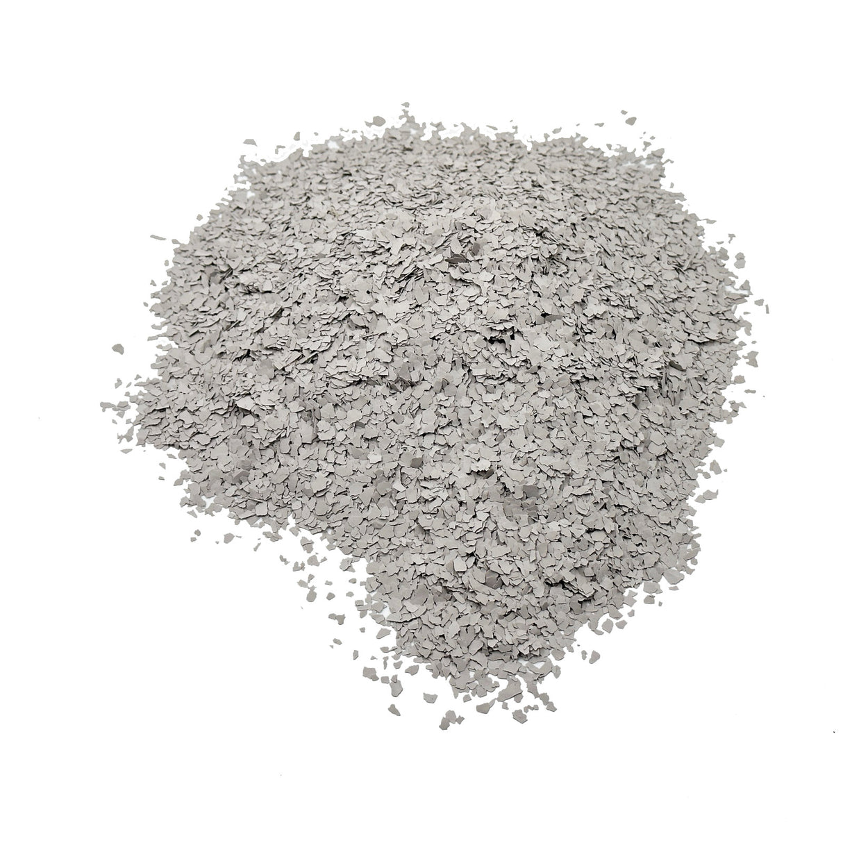 Graue Flocken auf weißem Hintergrund.