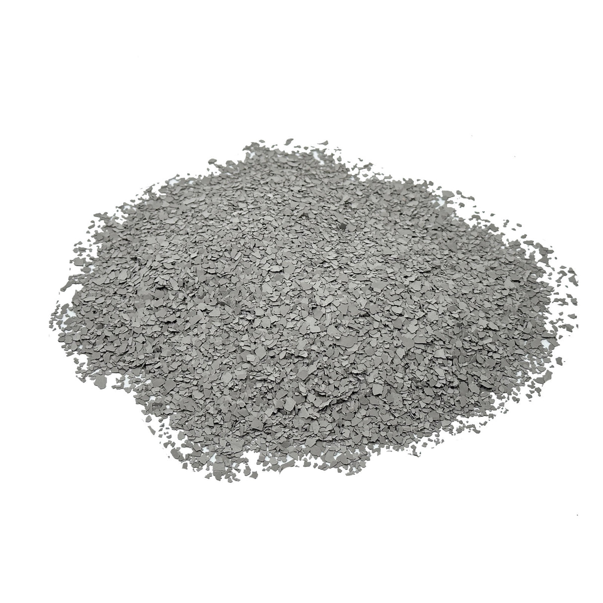 Graue Flocken auf weißem Hintergrund.