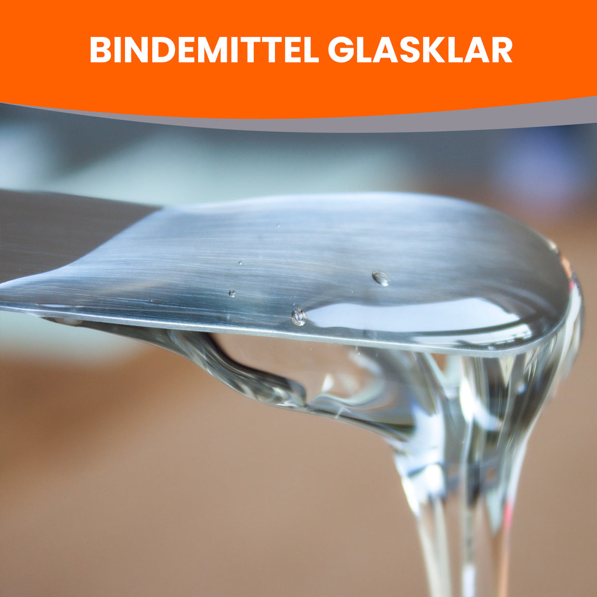 Bindemittel, glasklar, auf Spachtel.