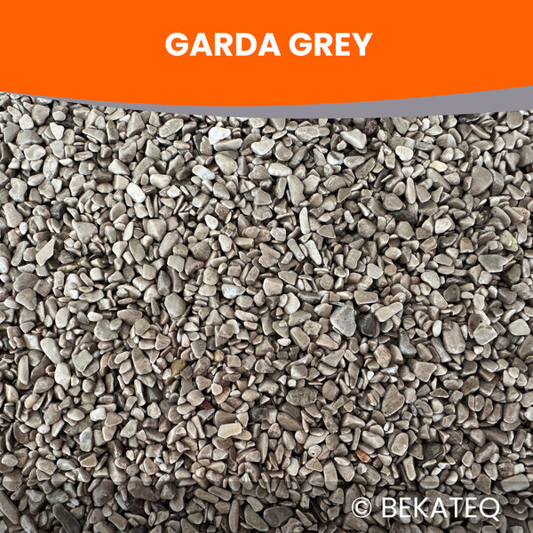 Kleine graue Steine, Markenname "BEKATEQ", Aufschrift "GARDA GREY".