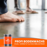 Füße auf poliertem Boden, Bodenwachs.