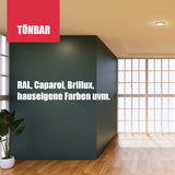 Grüner Raum mit Holzboden.